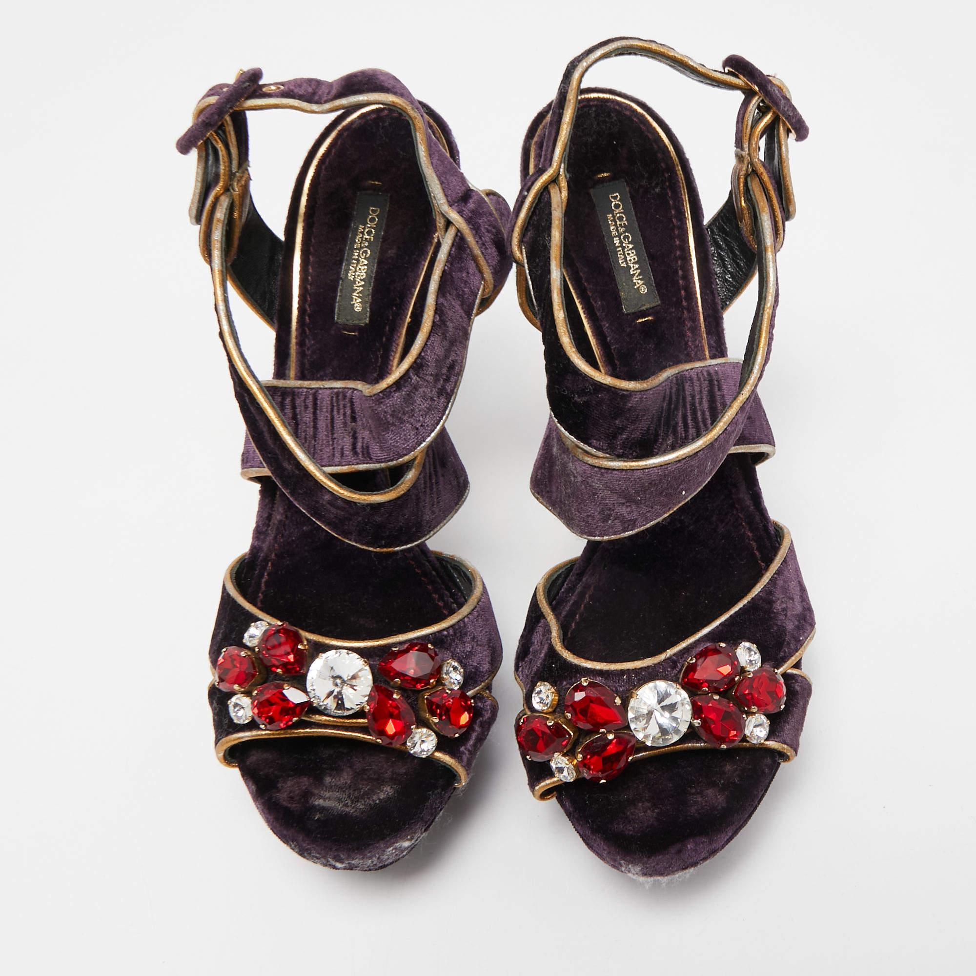 Nero Dolce & Gabbana Sandali con cinturino alla caviglia in pelle e velluto viola misura 39,5 in vendita