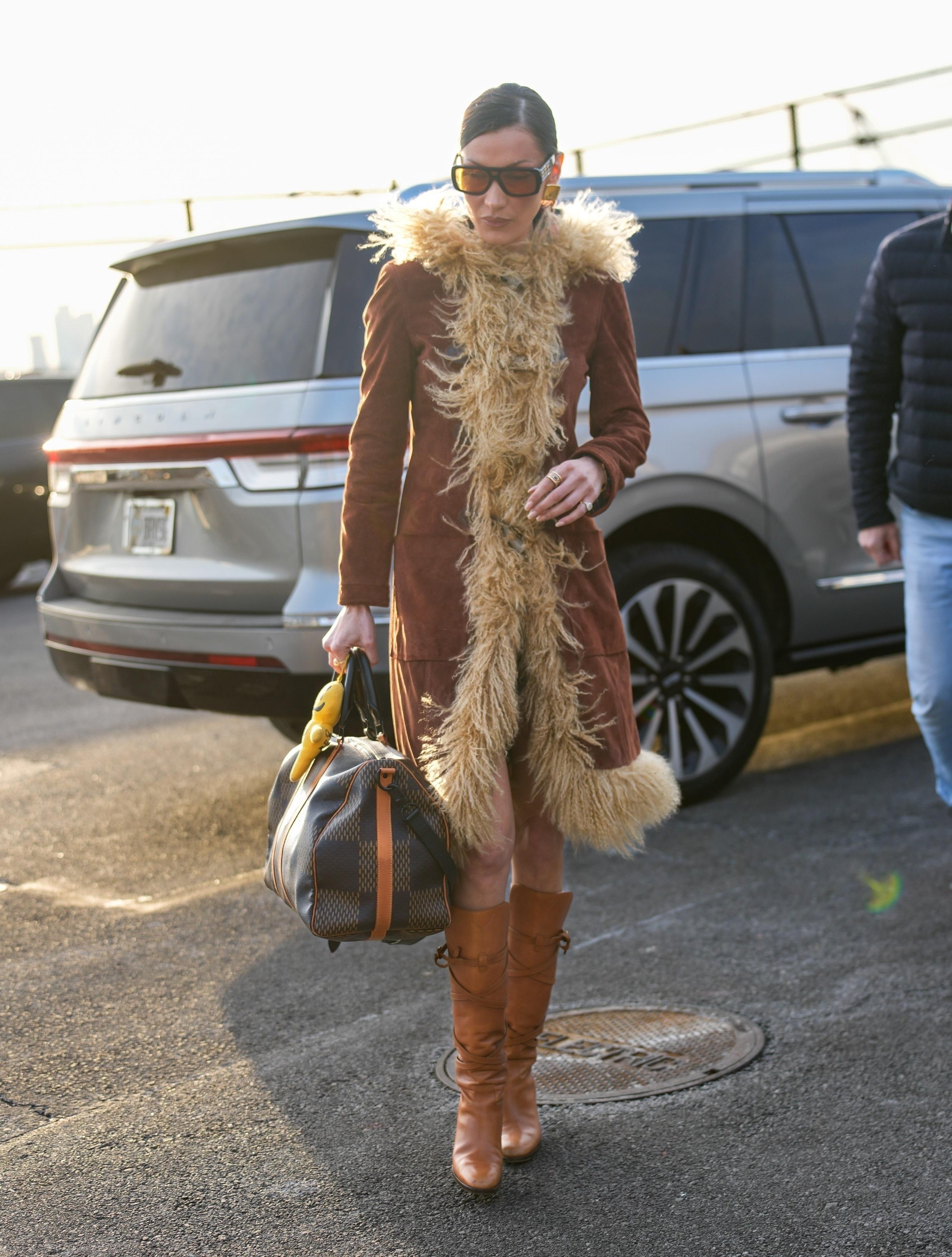 Dolce & Gabbana Raccoon Penny Lane coat Fur Coat vintage 2000s early boho look For Sale 7