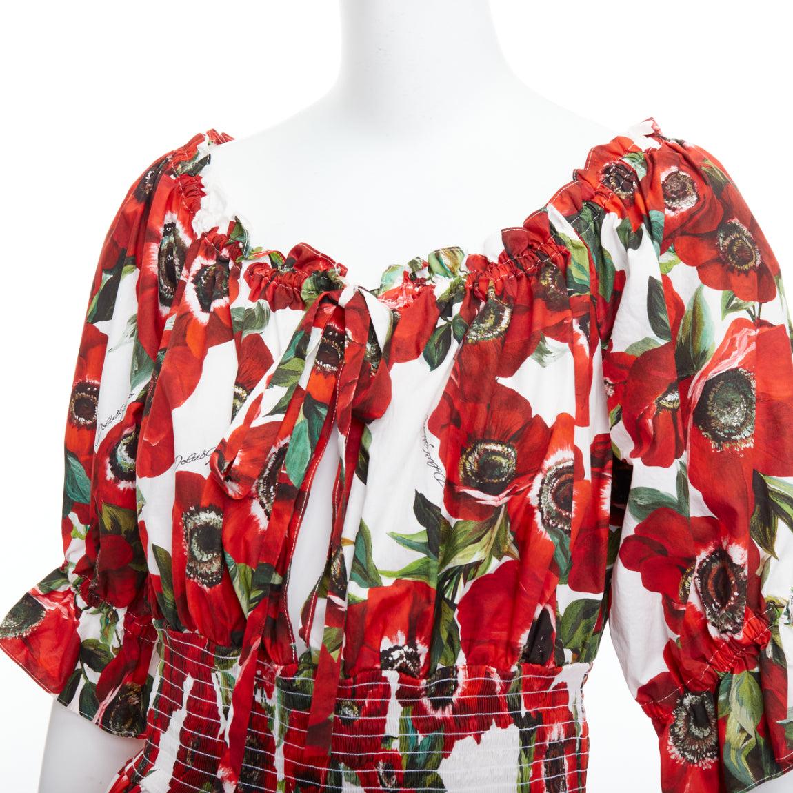 DOLCE GABBANA top peplum in popeline di cotone con stampa floreale anemone rosso IT48 XXL
Riferimento: JHDN/A00060
Marchio: Dolce & Gabbana
Designer: Domenico Dolce & Stefano Gabbana
Materiale: Cotone
Colore: rosso, bianco
Modello:
