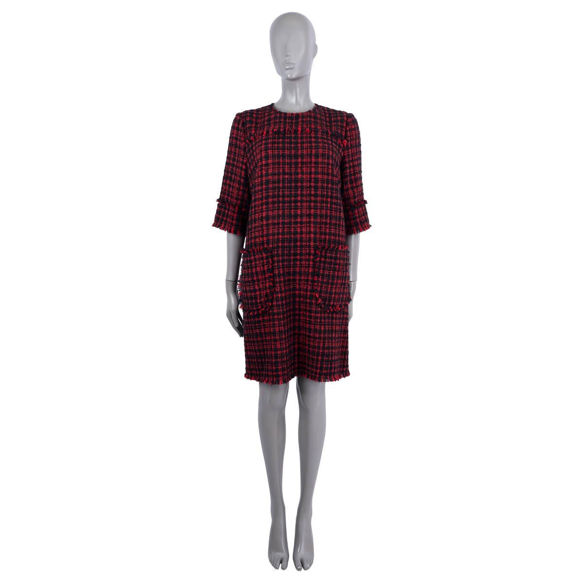 100% authentic Dolce & Gabbana short a-line dress in red and black tweed cotton (41%),  acrylic (21%), polyester (12%), alpaca (7%), mohair (7%), polyamide (6%), wool (6%). Features a crewneck, half sleeves and two front patch pockets with frayed