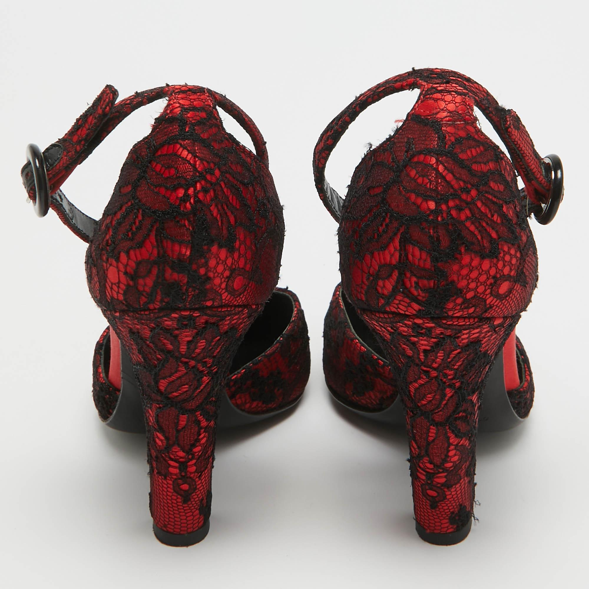  Escarpins Dolce & Gabbana rouges/noirs à lanières de cheville en dentelle et maille, taille 38 Pour femmes 