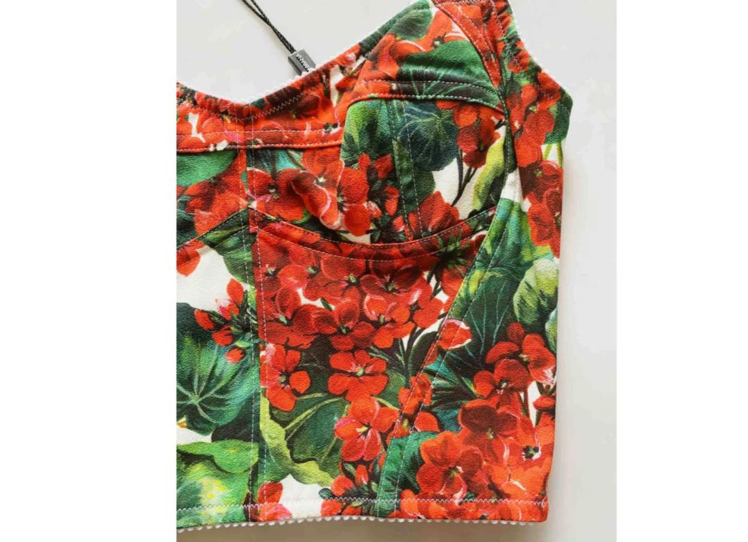 Dolce & Gabbana Red Cotton Geranium Floral Corset Cropped Top Flowers DG In New Condition In WELWYN, GB