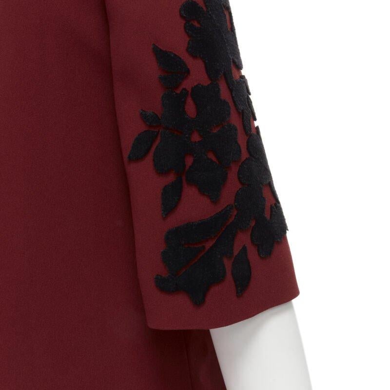DOLCE GABBANA rot Krepp schwarz floral Samt Devore Etuikleid IT36 XS im Angebot 4