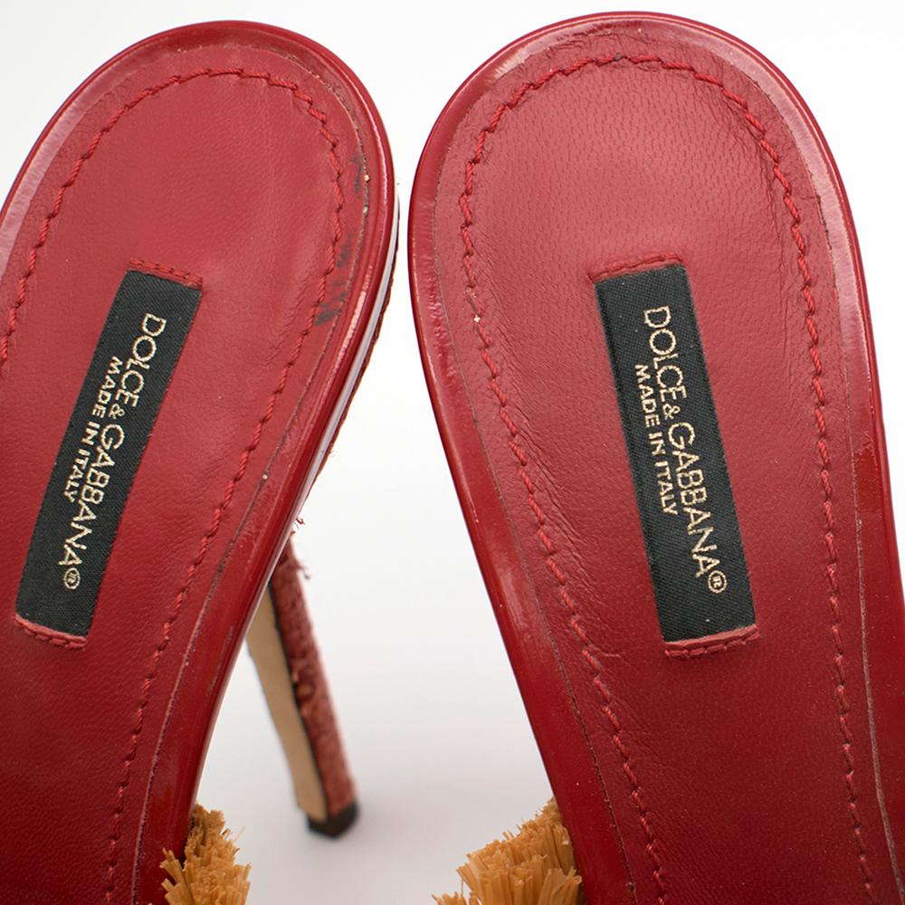 Dolce & Gabbana Red Embellished Fringed Woven Raffia Mules SIZE 39 In Good Condition In London, GB