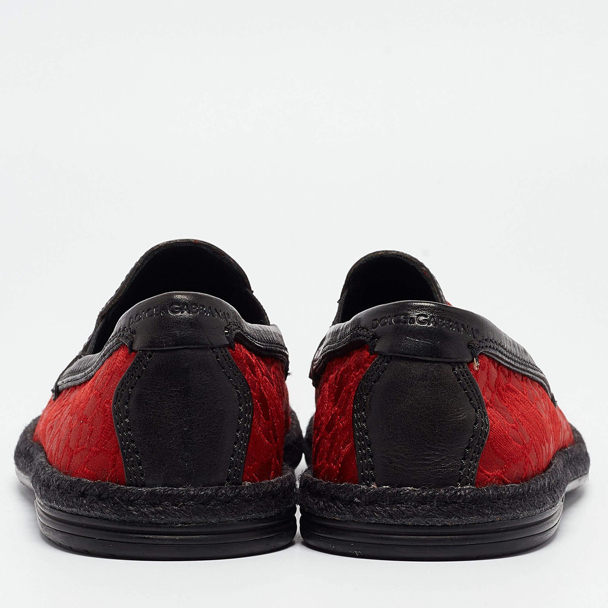 Dolce & Gabbana - Mocassins espadrilles en tissu jacquard à fleurs rouges, taille 40 Pour hommes en vente