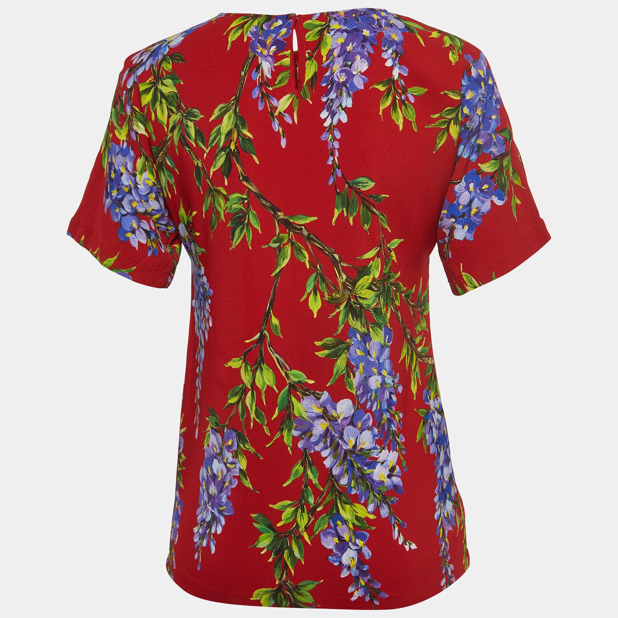 Indossa questa camicetta firmata per trovare stile e comfort. Realizzata con i migliori tessuti, la creazione è stata curata nei minimi dettagli. Abbinalo a pantaloni e tacchi.