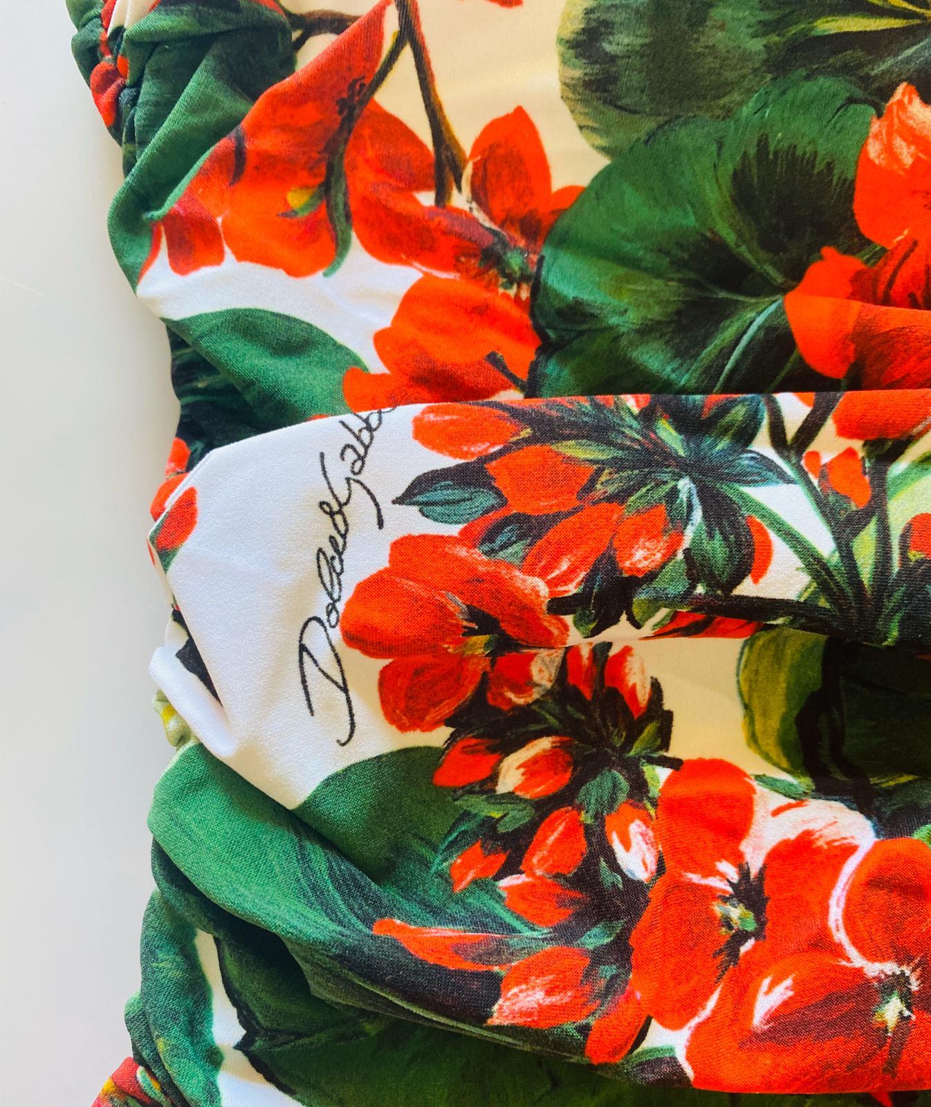Dolce & Gabbana Red Geranium Flower One-piece Swimsuit Swimwear Beachwear Bikini In New Condition In WELWYN, GB