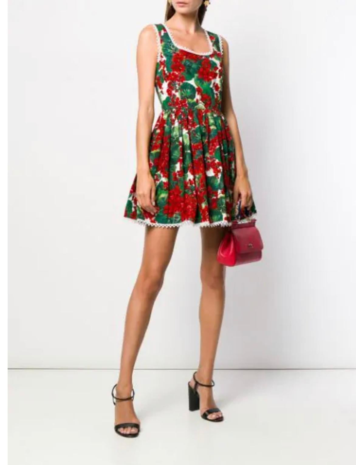Dolce & Gabbana Geranium print cotton mini dress 

Size 38IT - UK6 - XS. 
100% cotton 

Brand new with original tags! 

Please check my other DG clothing & accessories in this classic feminine print!
