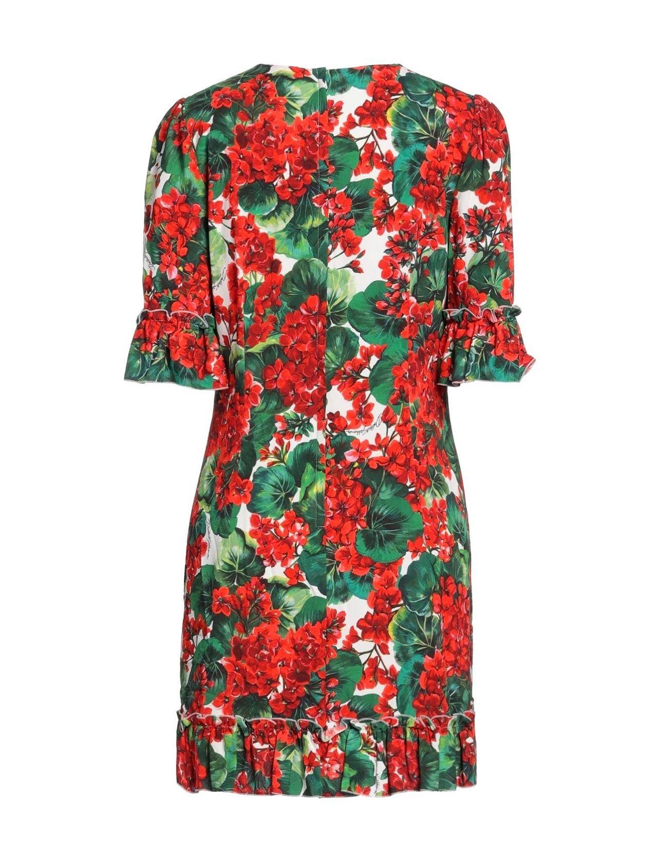 Dolce & Gabbana Red Geranium
printed Viscose mid length dress

Size 40IT, UK8, S.

97% Viscose, 3 % Elasthan

Brand new with tags

Please check my other DG clothing & accessories!