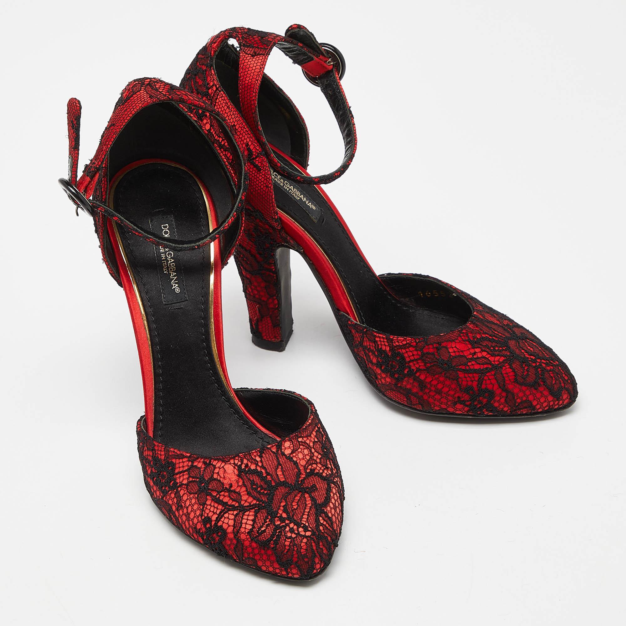 Dolce & Gabbana Sandali con cinturino alla caviglia in pizzo rosso misura 37 In condizioni discrete a Dubai, Al Qouz 2