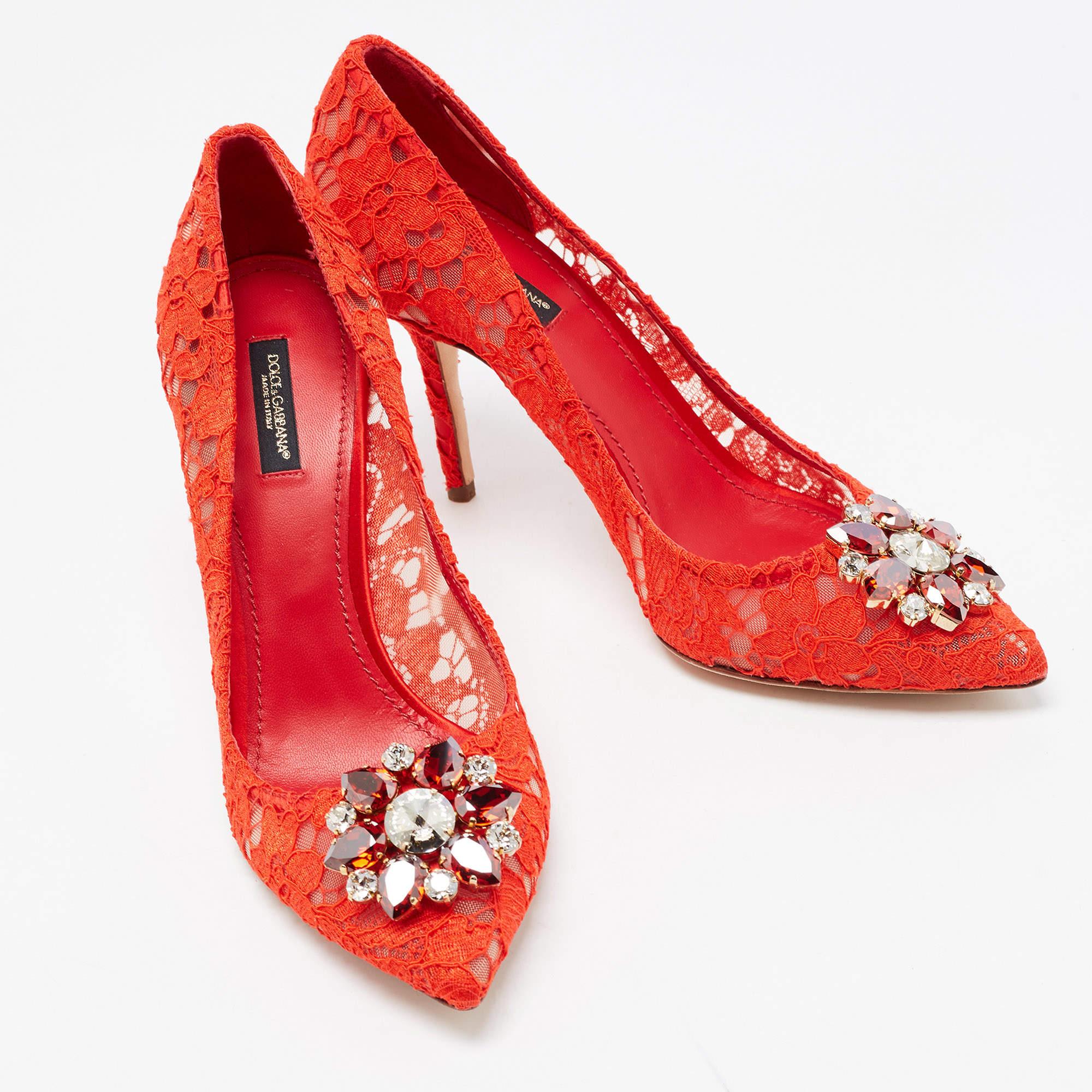Women's Dolce & Gabbana Red Lace Bellucci Pumps Size 40.5