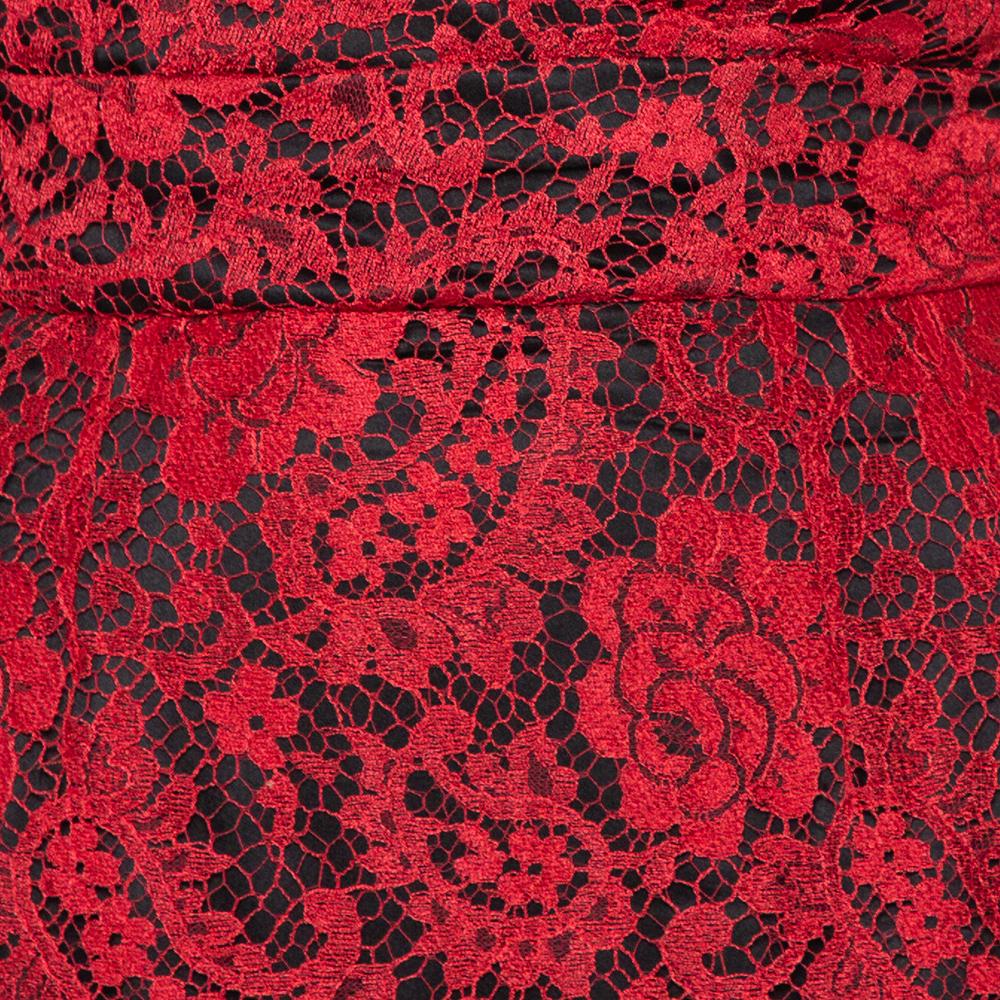Dolce & Gabbana Rotes, drapiertes, trägerloses Minikleid aus Spitze S Damen im Angebot