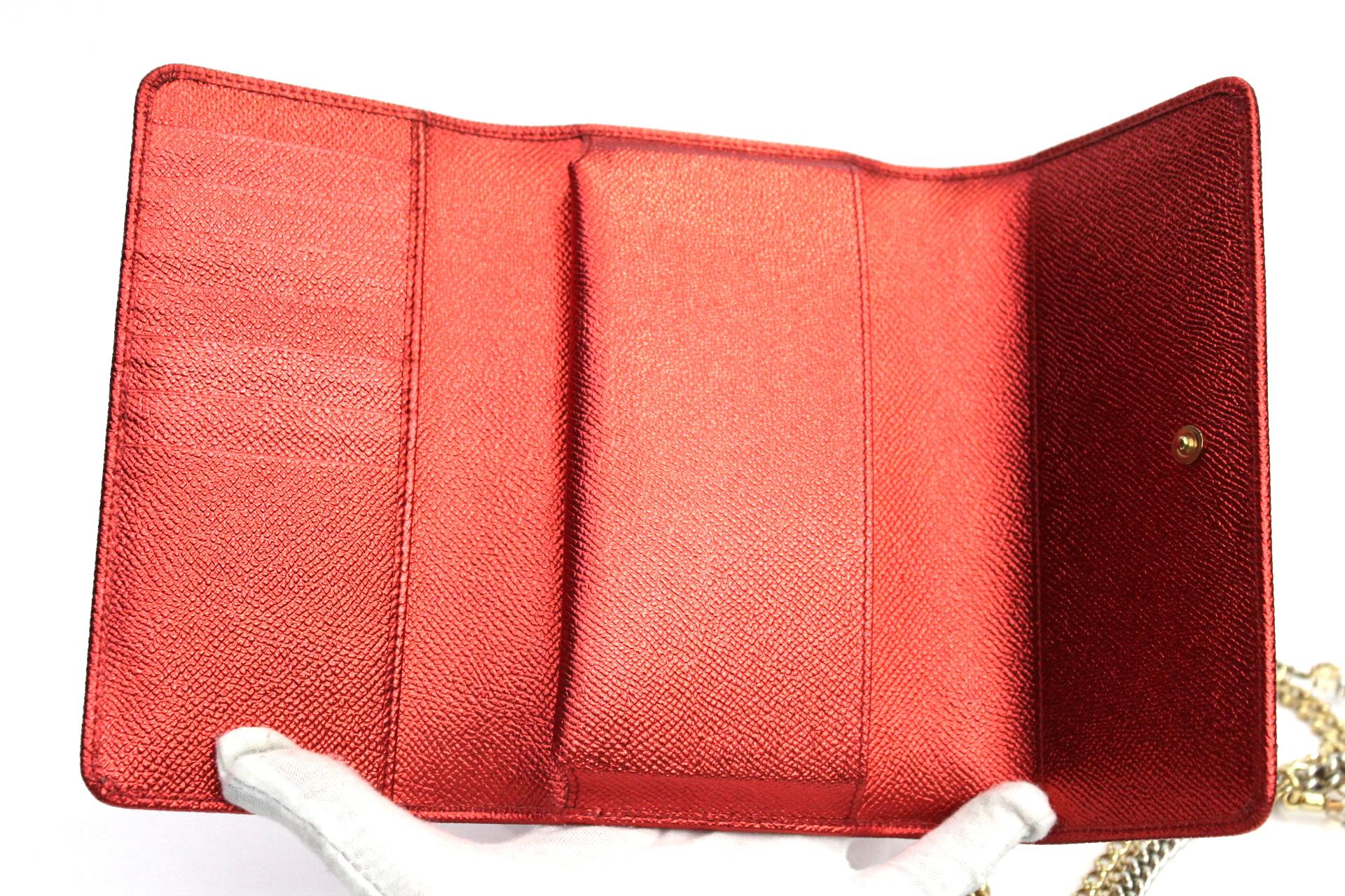 Dolce & Gabbana Red Laminated Leather Mini Von Bag In New Condition In Torre Del Greco, IT