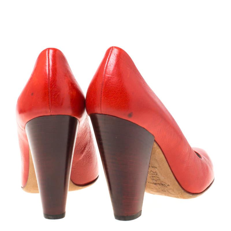 Women's Dolce & Gabbana Red Leather Block Heel Pumps Size 38