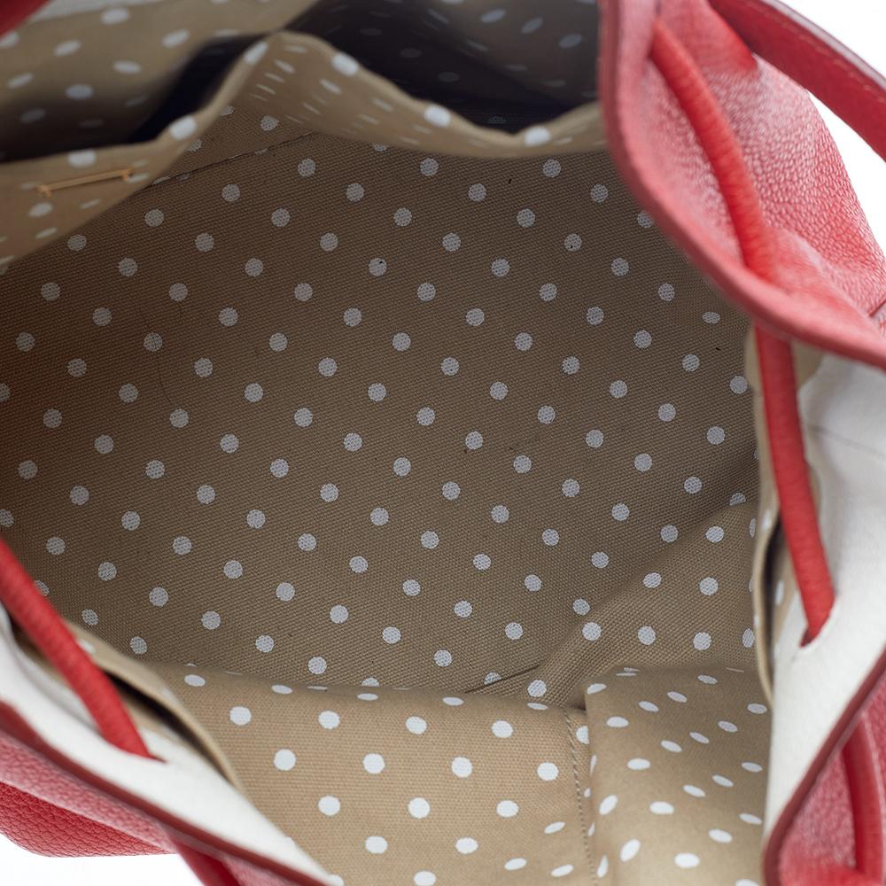 Dolce & Gabbana Red Leather Claudia Drawstring Bucket Bag In Good Condition In Dubai, Al Qouz 2
