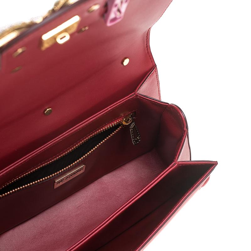 Dolce & Gabbana Red Leather DG Amore Top Handle Bag In New Condition In Dubai, Al Qouz 2