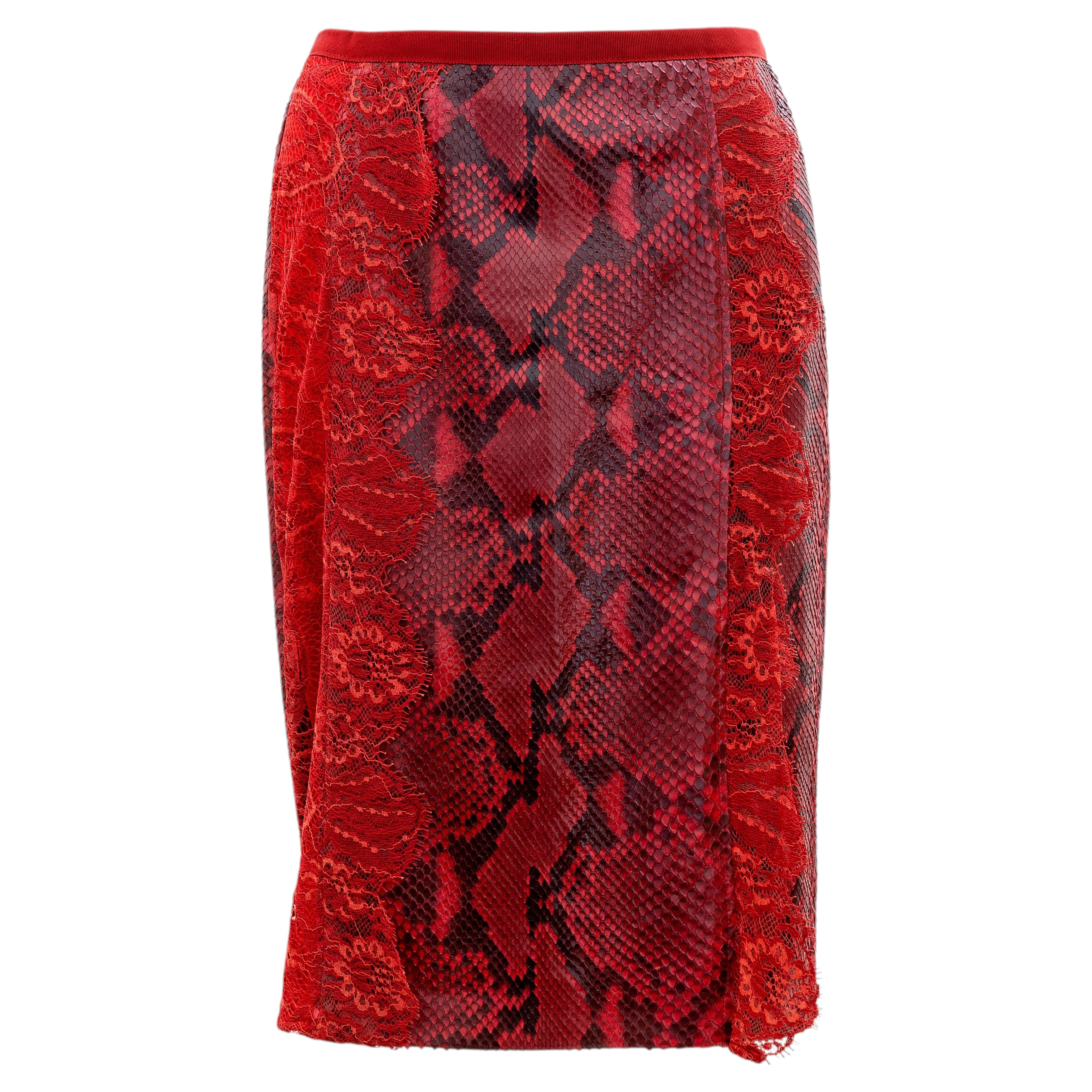 Dolce & Gabbana – Roter Rock aus Leder und Spitze