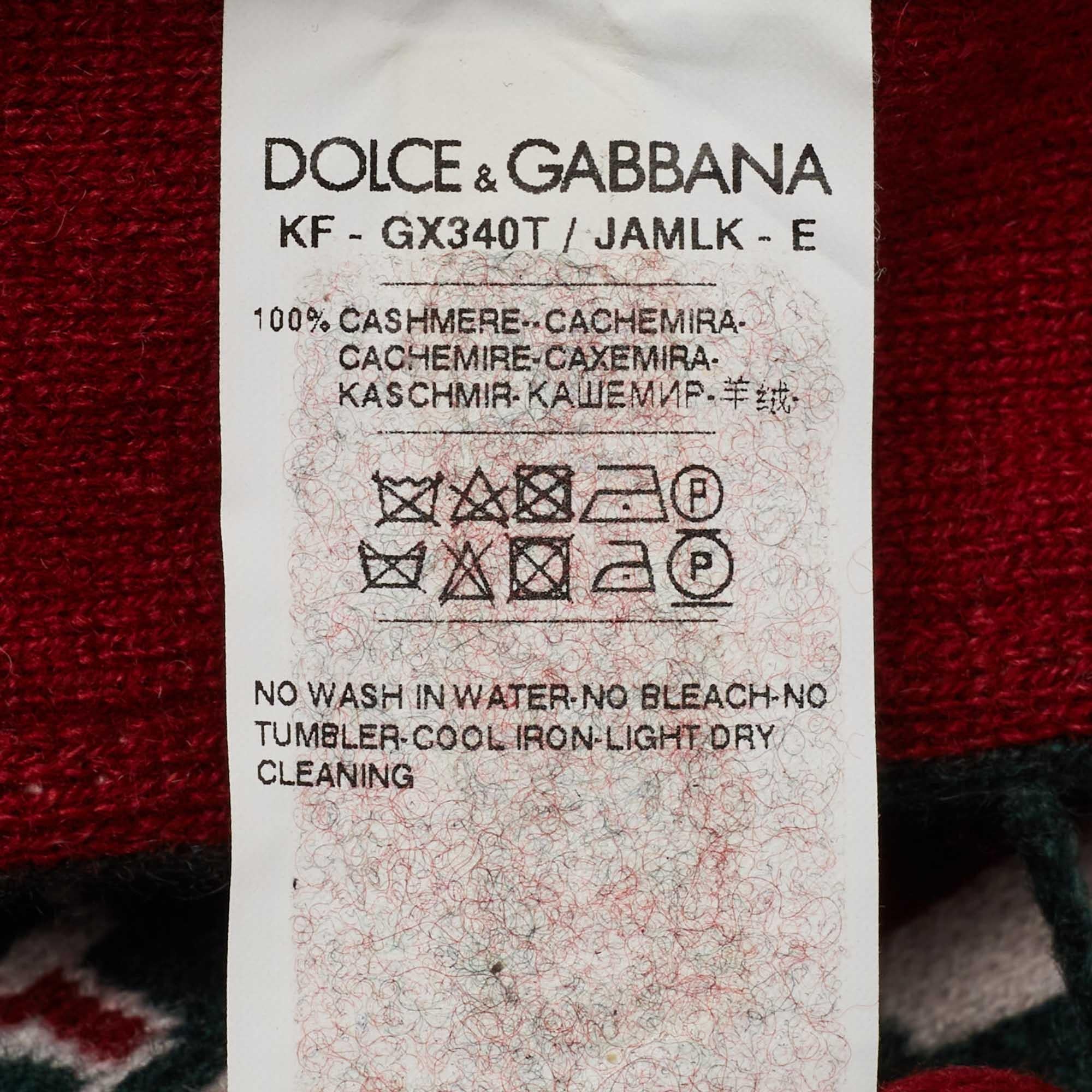 Dolce & Gabbana - Cuffia con frange in cachemire con logo rosso in vendita 1
