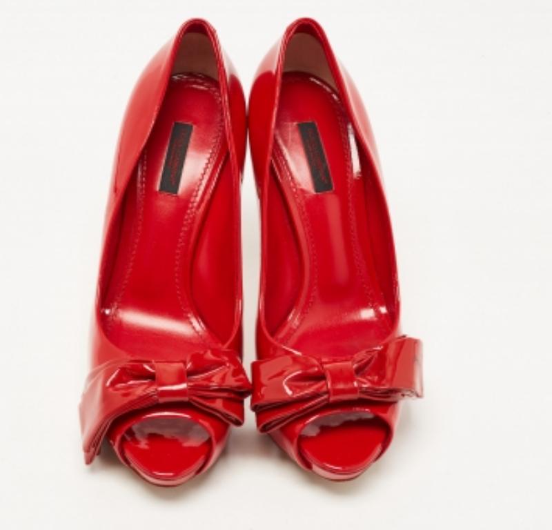 Dolce & Gabbana - Décolleté con fiocco in vernice rossa - misura 38,5 in vendita 2
