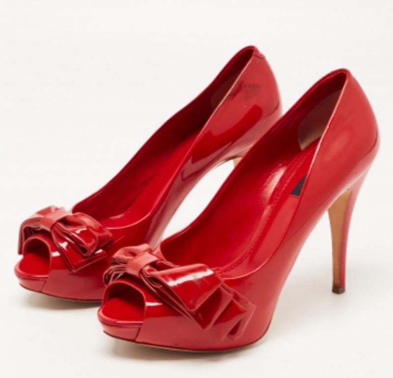 Dolce & Gabbana - Décolleté con fiocco in vernice rossa - misura 38,5 in vendita 3