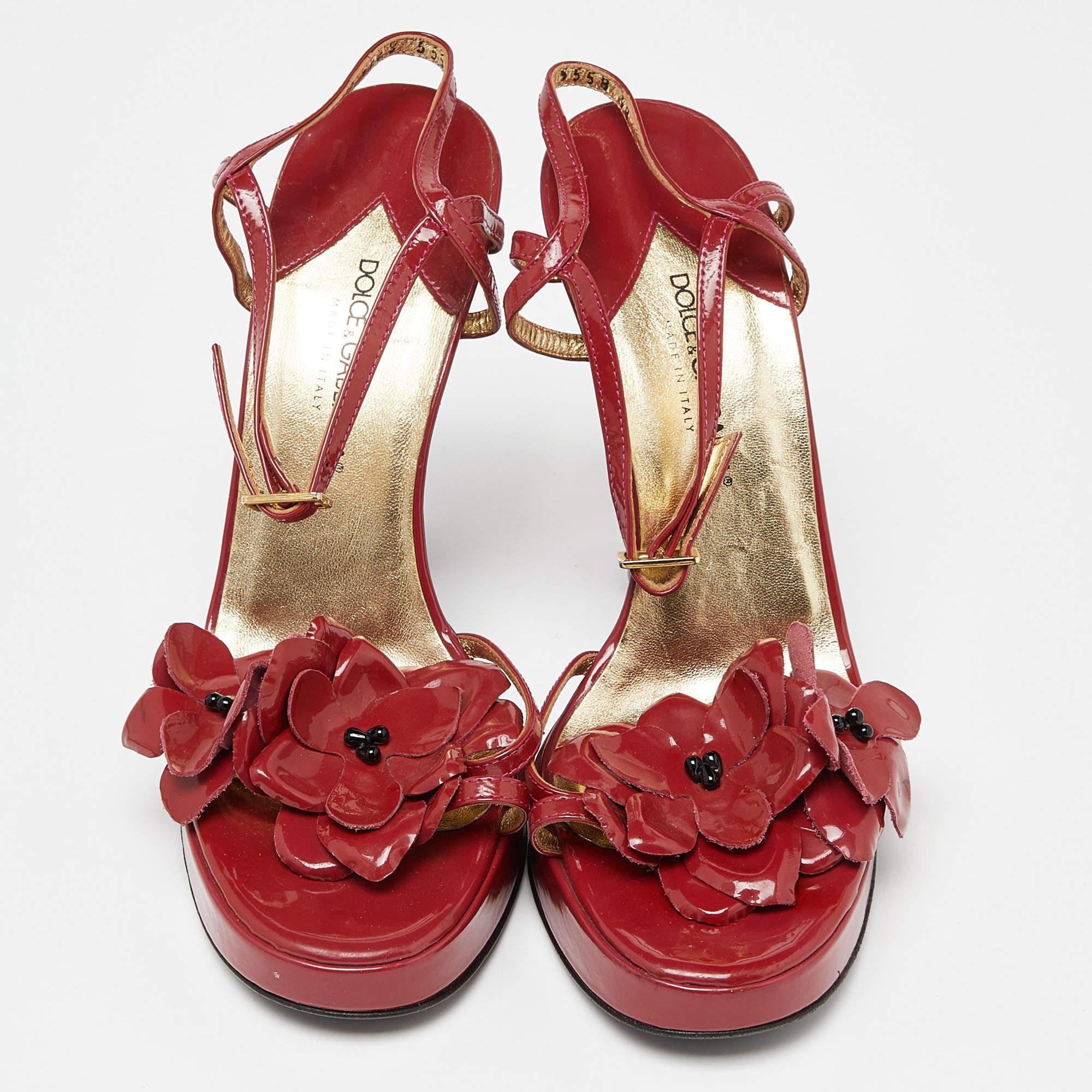 Brown Dolce & Gabbana Red Patent Leather Flower Strappy Sandals Size 38 For Sale