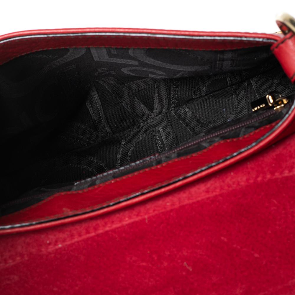 Dolce & Gabbana Red Pebbled Leather Ring Shoulder Bag In Good Condition In Dubai, Al Qouz 2