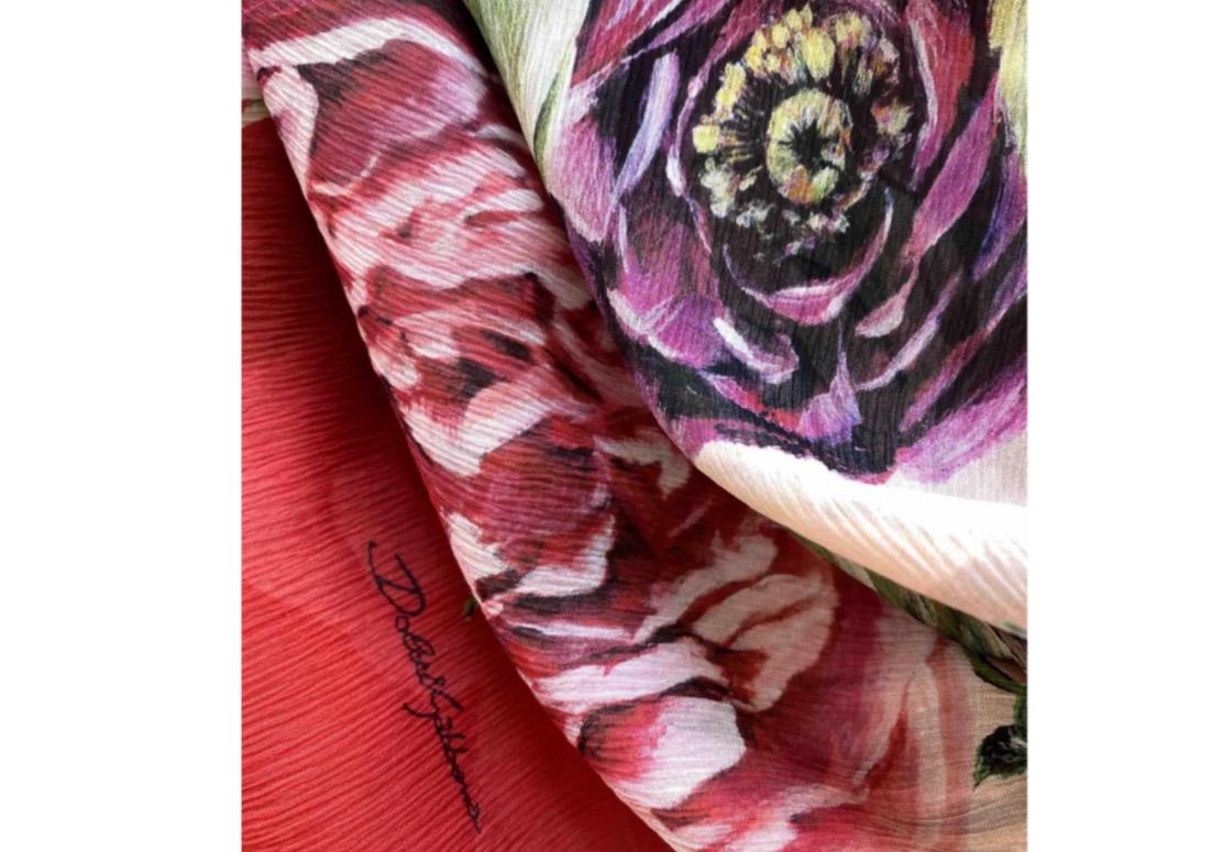 Dolce & Gabbana Red Pink Silk Peony Rose Floral Scarf Wrap Large Flowers DG In New Condition In WELWYN, GB