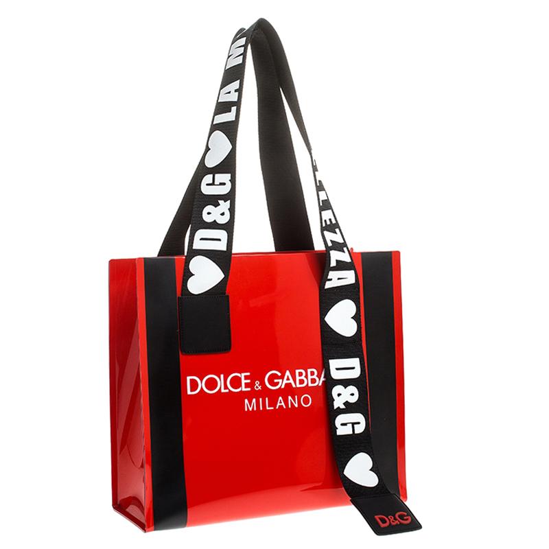 Dolce & Gabbana Red PVC Street Shopper Tote In New Condition In Dubai, Al Qouz 2