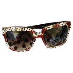 Dolce & Gabbana Red Rose gradient
lense plastic sunglasses