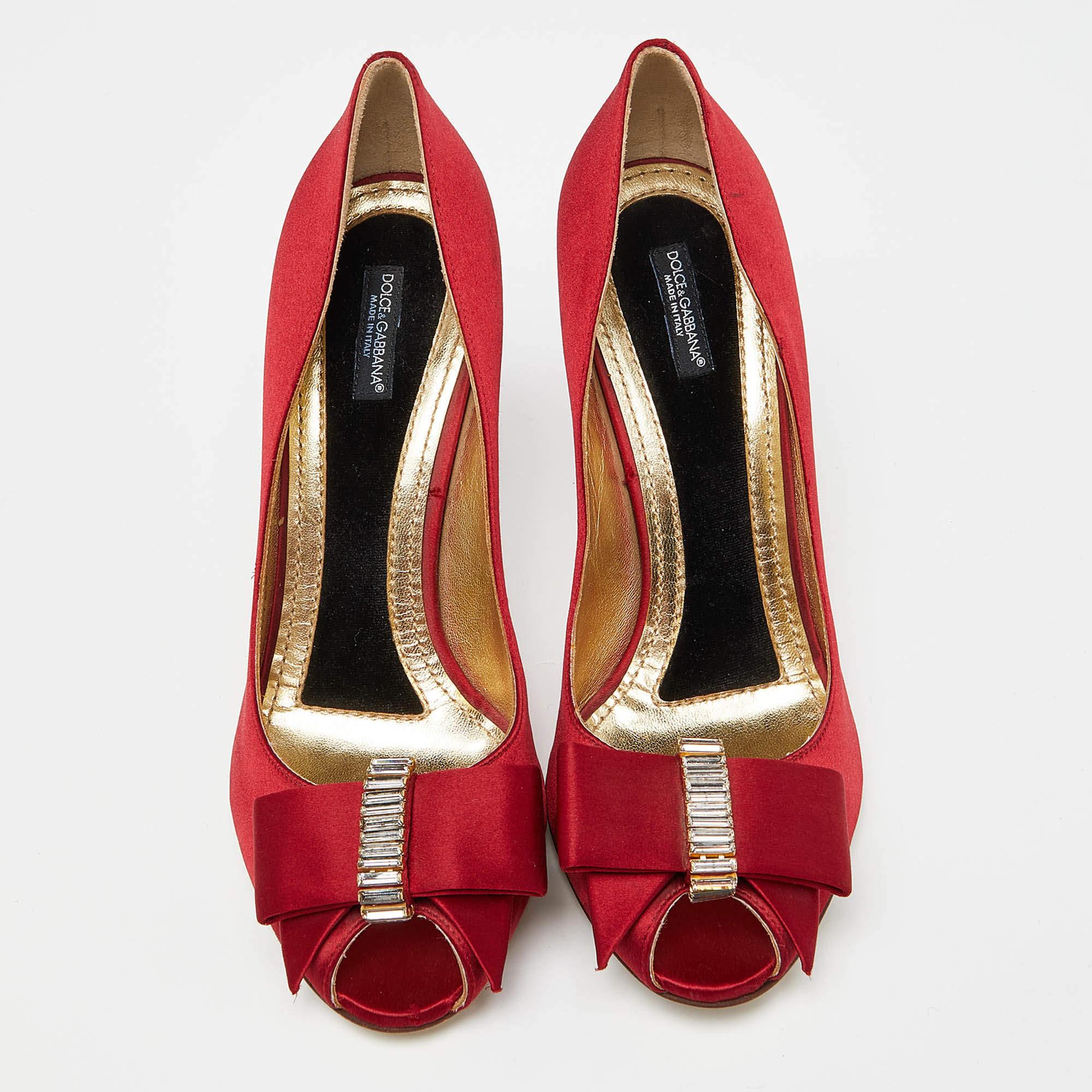 Dolce & Gabbana Red Satin Crystal Embellished Bow Peep Toe Pumps Size 37 In New Condition In Dubai, Al Qouz 2
