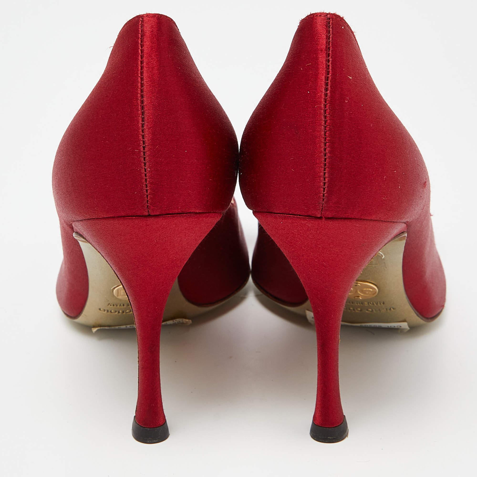 Dolce & Gabbana Red Satin Crystal Embellished Bow Peep Toe Pumps Size 37 For Sale 2