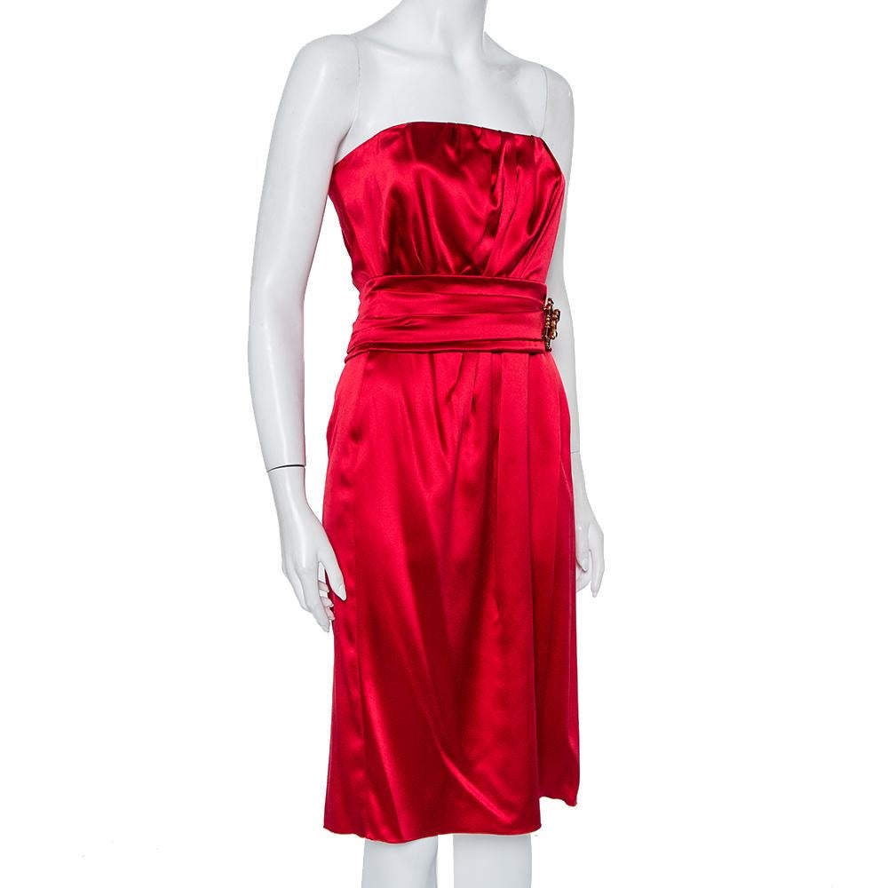Dolce & Gabbana Red Satin Silk Embellished Draped Strapless Dress M In Excellent Condition In Dubai, Al Qouz 2