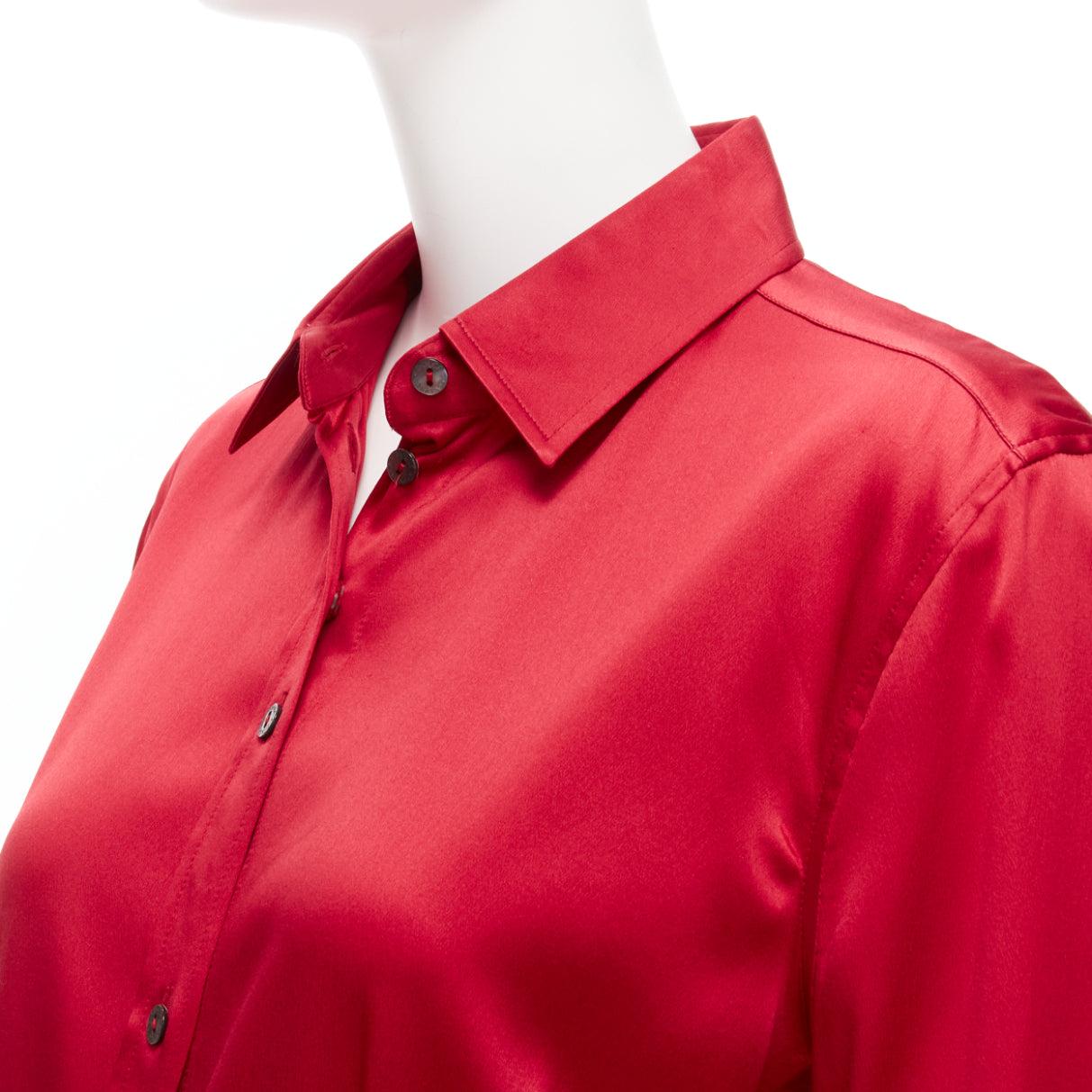DOLCE GABBANA red silk blend darted double button dress shirt IT46 XL
Reference: GIYG/A00344
Brand: Dolce Gabbana
Designer: Domenico Dolce and Stefano Gabbana
Material: Silk, Blend
Color: Red
Pattern: Solid
Closure: Button
Extra Details: Double set
