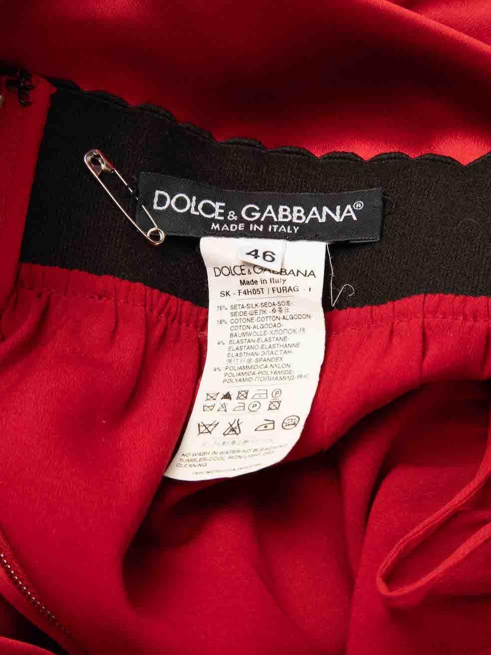 Dolce & Gabbana Red Silk Lace Trimmed Skirt Size XL For Sale 3