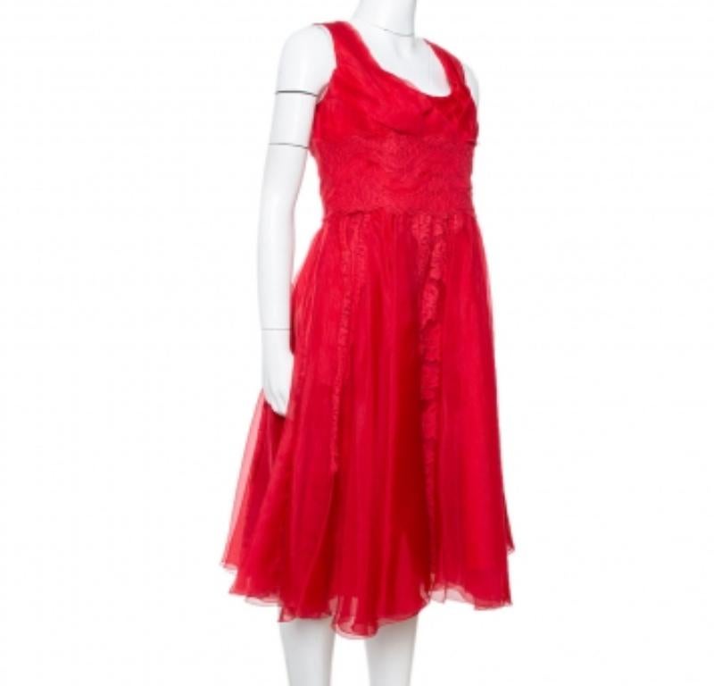 Dolce & Gabbana Red Silk Organza Lace Trim Flared Dress M In Good Condition For Sale In Dubai, Al Qouz 2