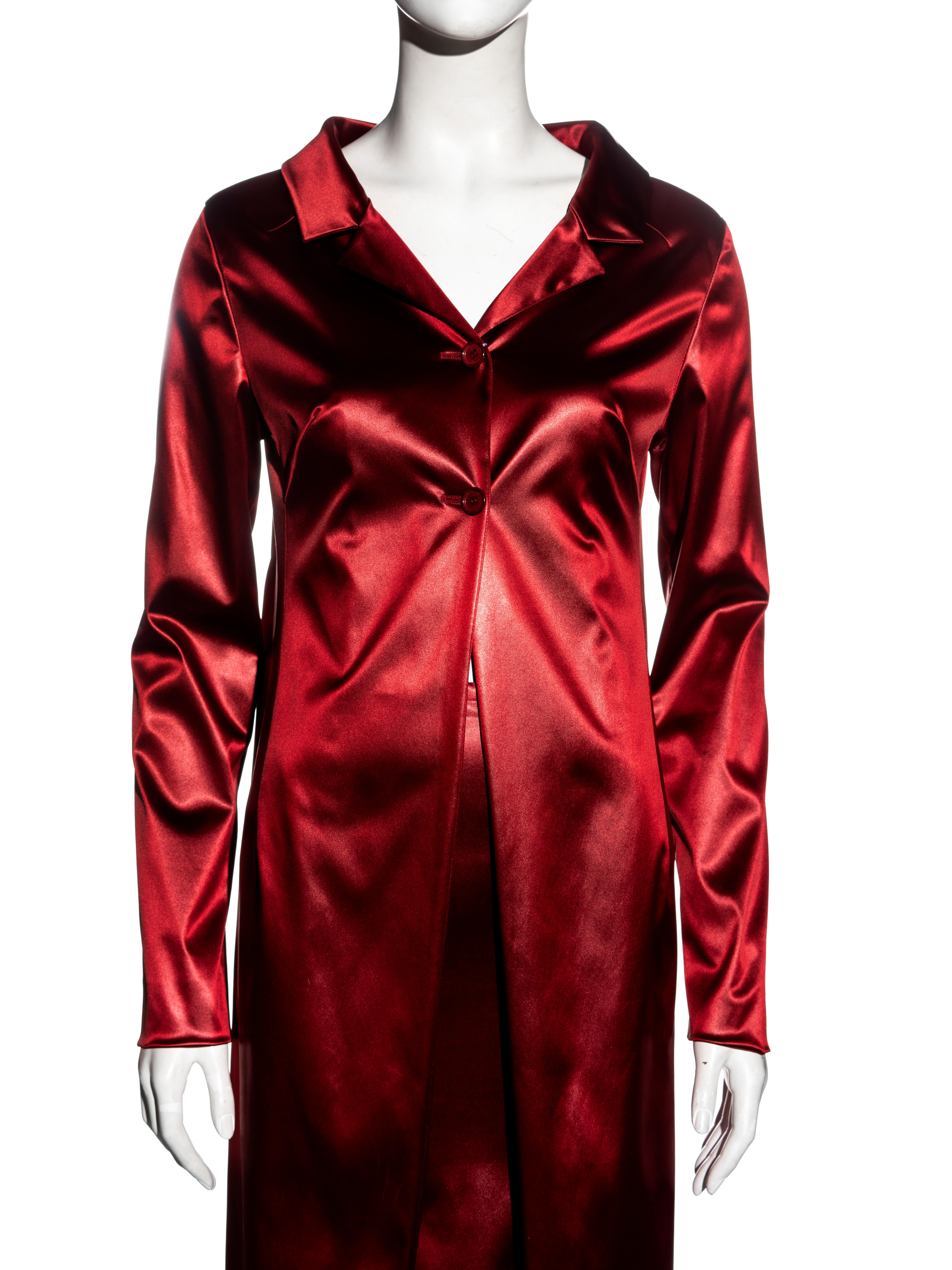 Ensemble manteau et jupe en satin stretch rouge Dolce & Gabbana, P/E 1999 Excellent état - En vente à London, GB