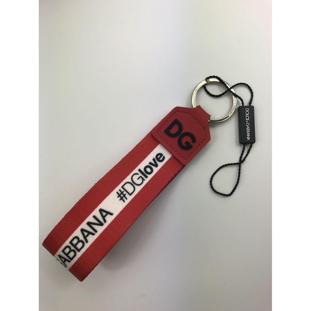 Dolce & Gabbana Red Striped Key Ring in Polyester

Dolce & Gabbana red striped DG logo key ring. 
Like new with original box.

General information: 
Designer: Dolce & Gabbana 
Condition: Very good condition 
Material: Polyester 
Color: Red