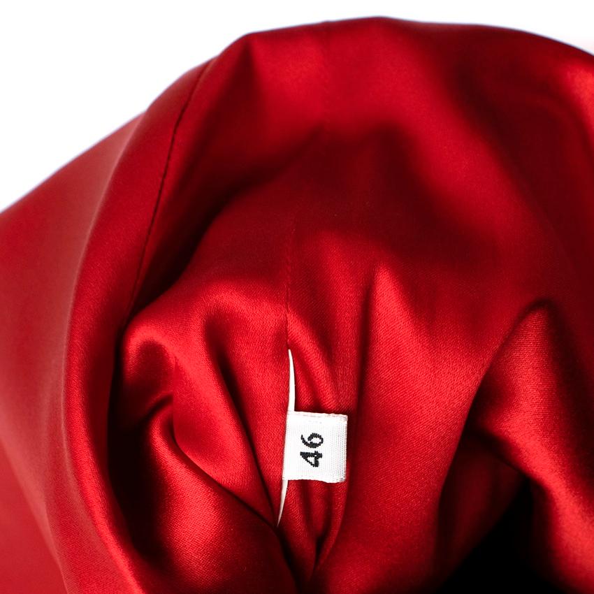 Dolce & Gabbana Rotes Brokat-Shiftkleid mit tropischem Fischmuster im Angebot 4