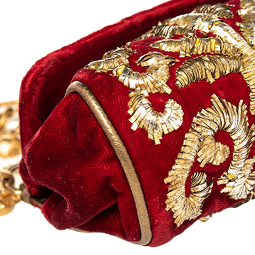 Dolce & Gabbana Red Velvet Embroidered Mini Miss Sicily Shoulder Bag In Good Condition In Dubai, Al Qouz 2