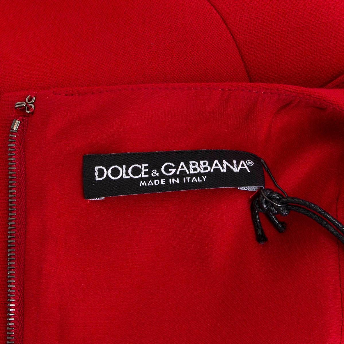 DOLCE & GABBANA red wool FLARED SLEEVELESS MIDI SHEATH Dress 38 XS In Excellent Condition For Sale In Zürich, CH