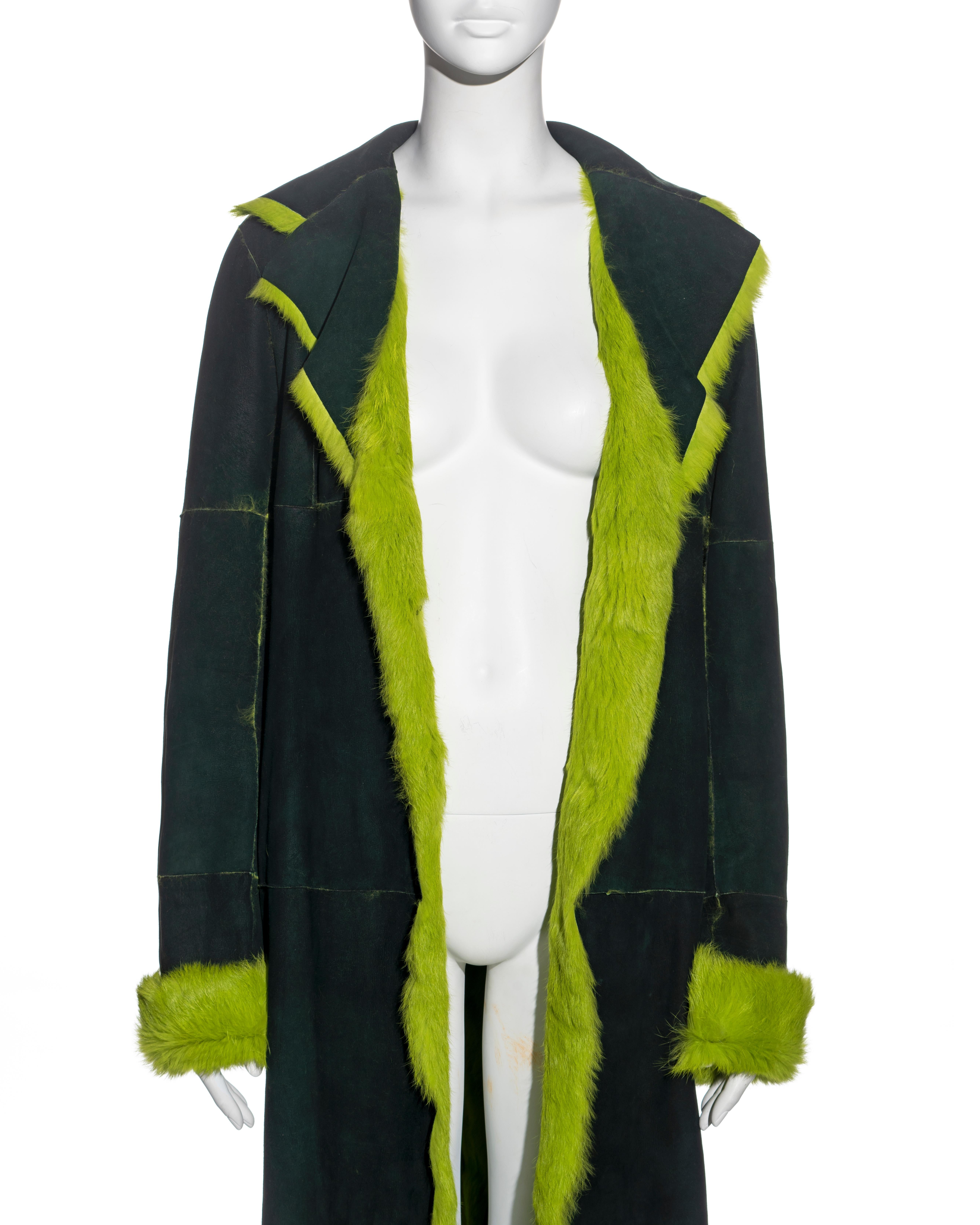 Black Dolce & Gabbana reversible green fur coat, fw 2000 For Sale
