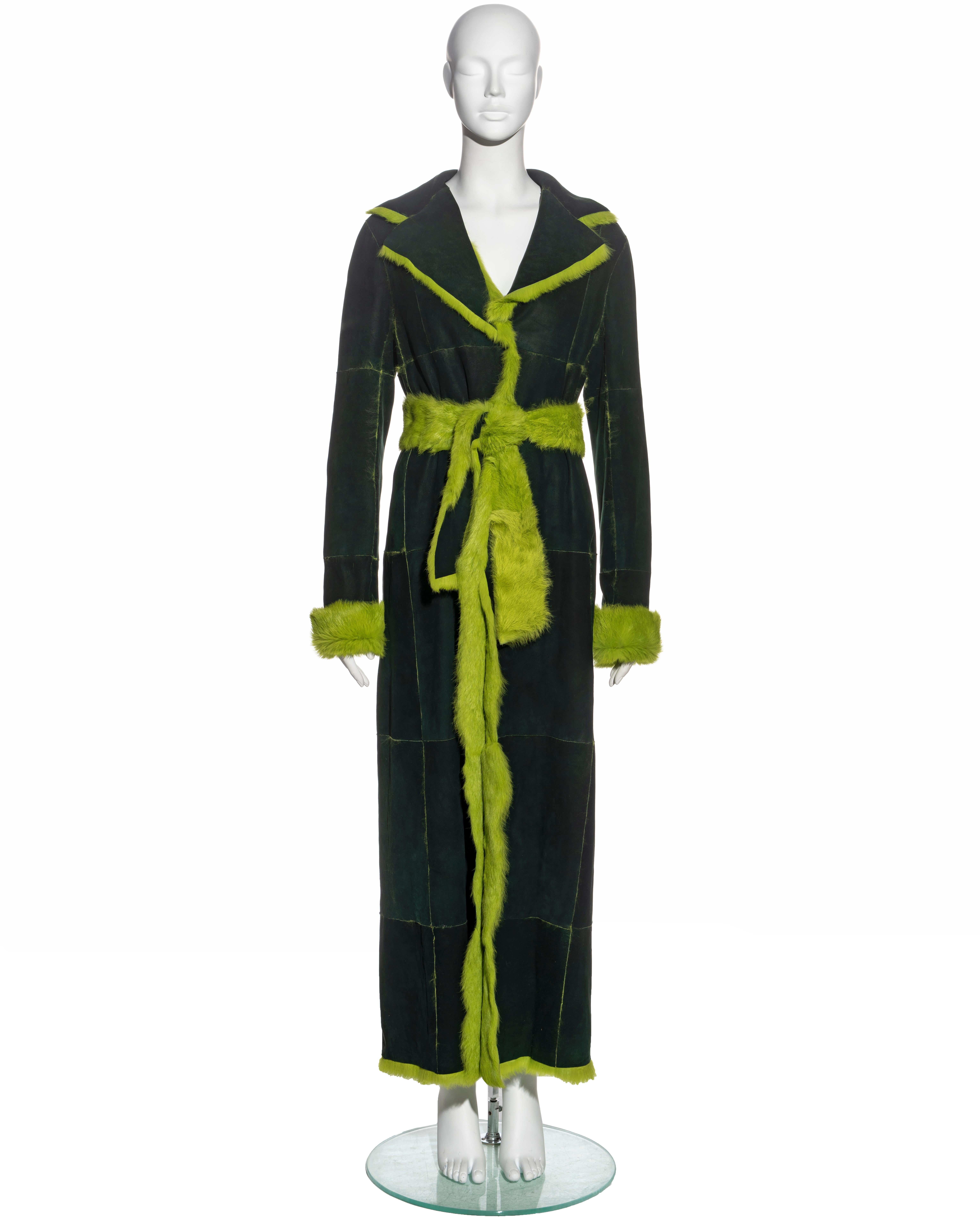 Dolce & Gabbana reversible green fur coat, fw 2000 In Excellent Condition For Sale In London, GB