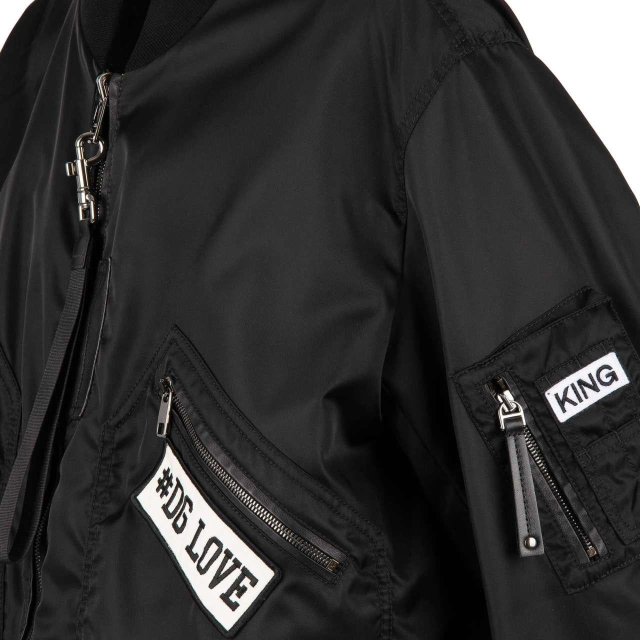Dolce & Gabbana Wendbare Oversize-Bomberjacke DG Prince in Schwarz und Gelb 52 im Angebot 2