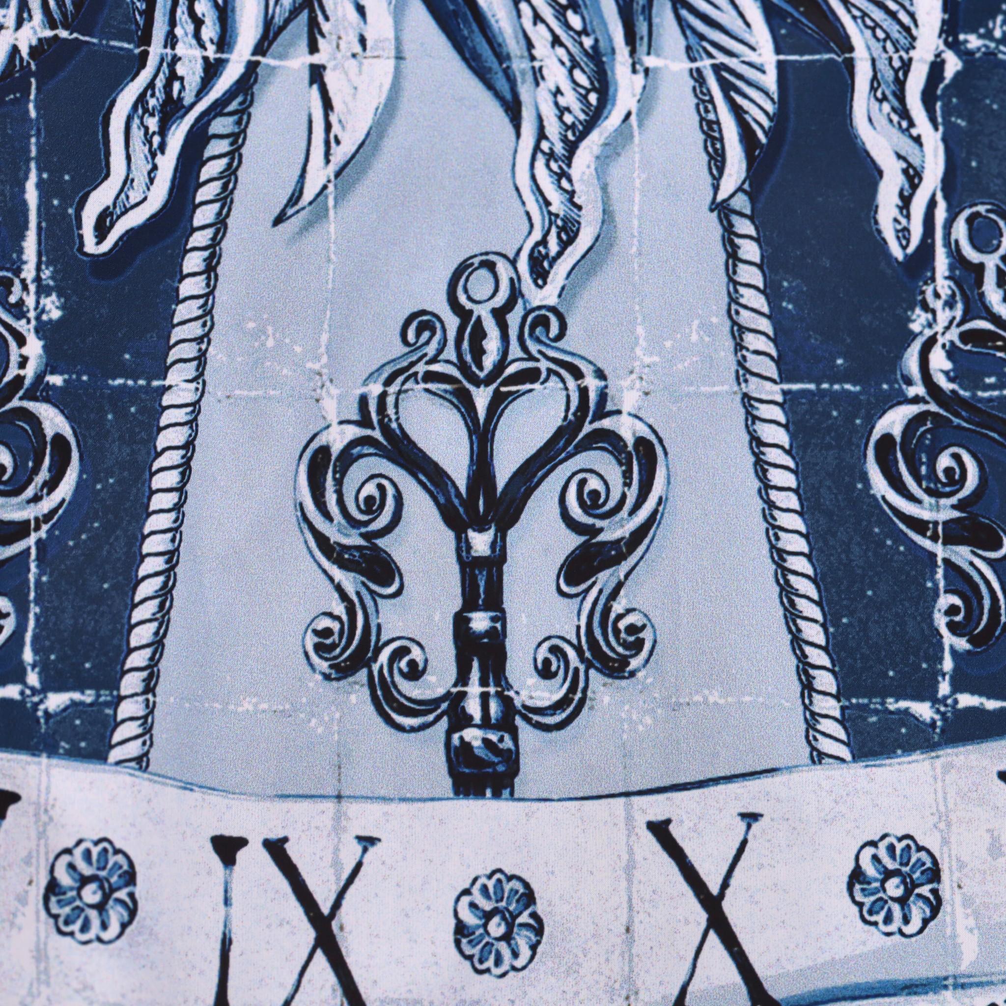 Dolce & Gabbana - Giacca bomber con stampa del sole romano e dello Zodiaco in vendita 2