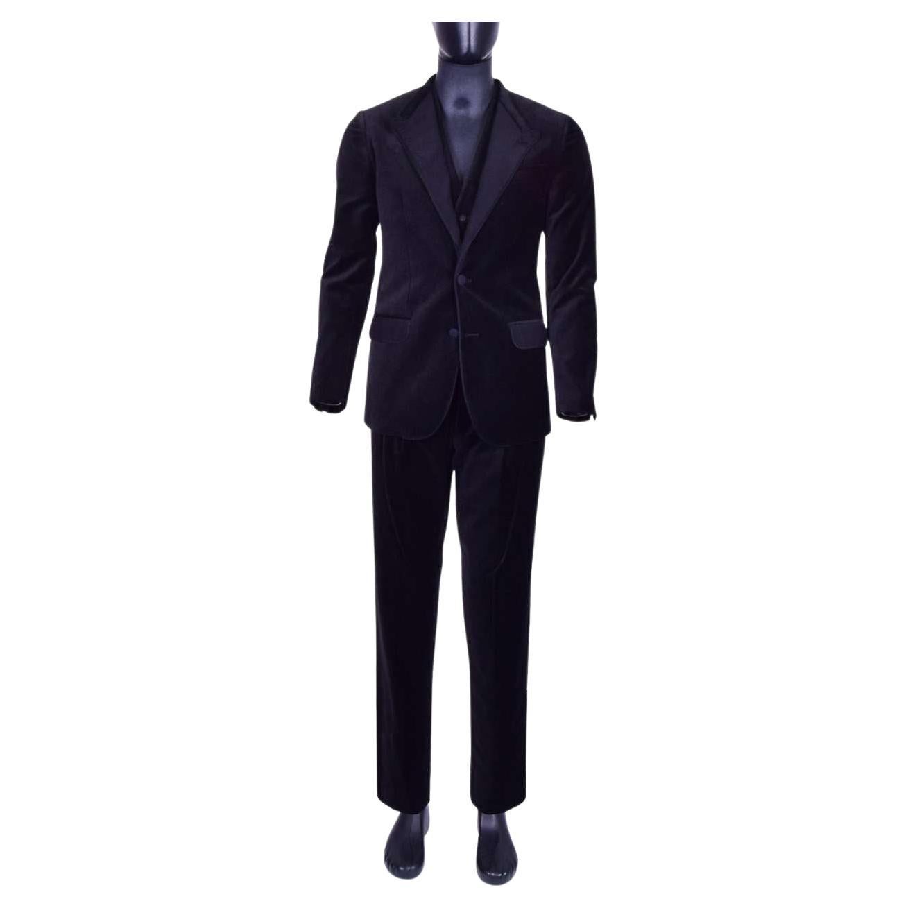 Dolce & Gabbana - RUNWAY 3 Pieces Velvet Suit Black For Sale