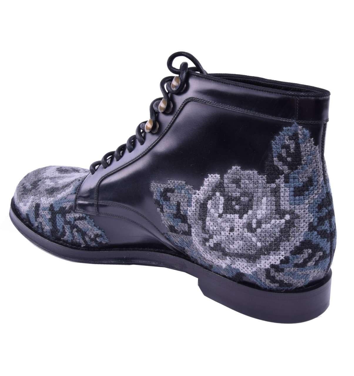Dolce & Gabbana - RUNWAY Baroque Embroidery Boots Black EUR 42 In Excellent Condition For Sale In Erkrath, DE