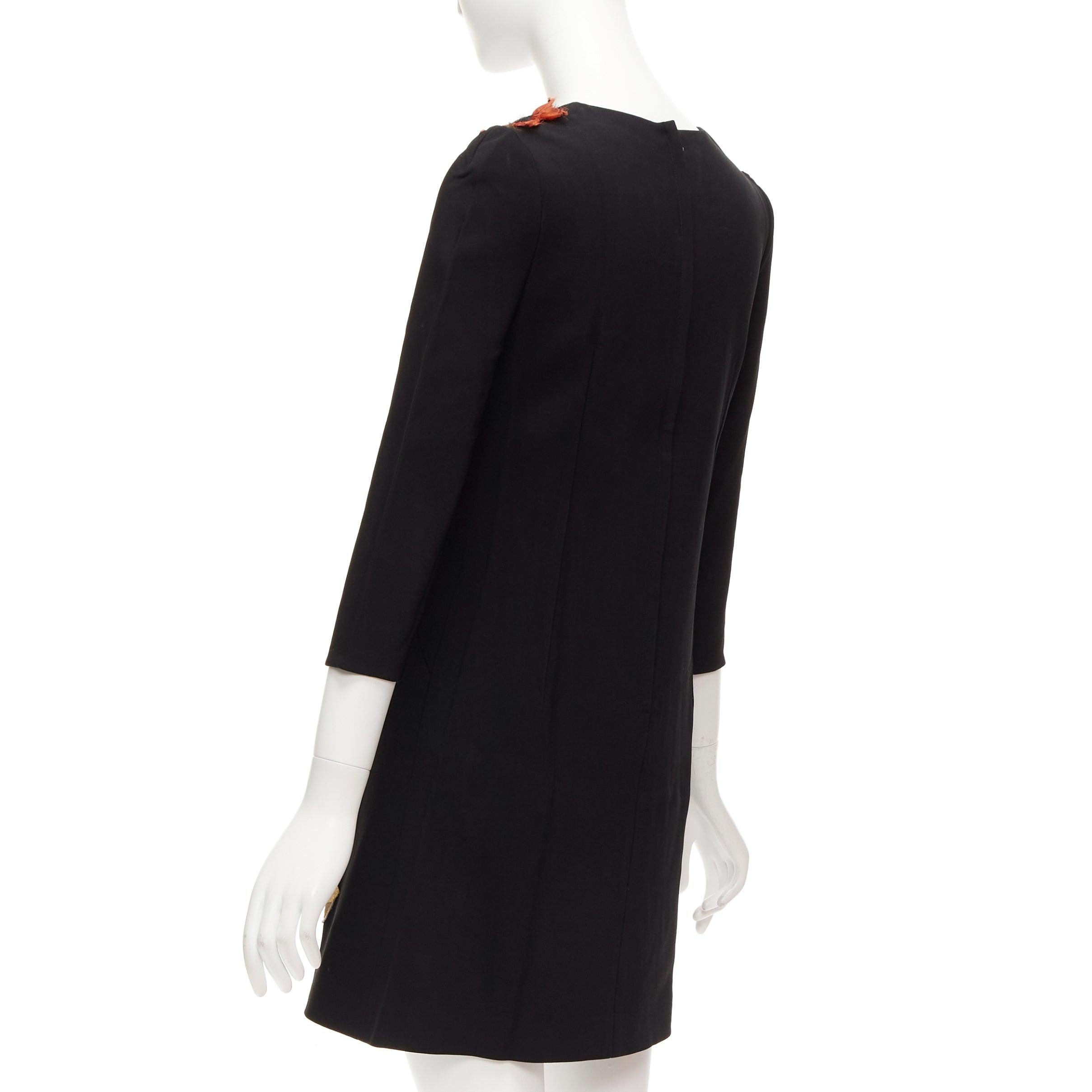 DOLCE GABBANA Pasarela negro Roma Guerrero lentejuelas cuero parche vestido shift IT38 XS en venta 1