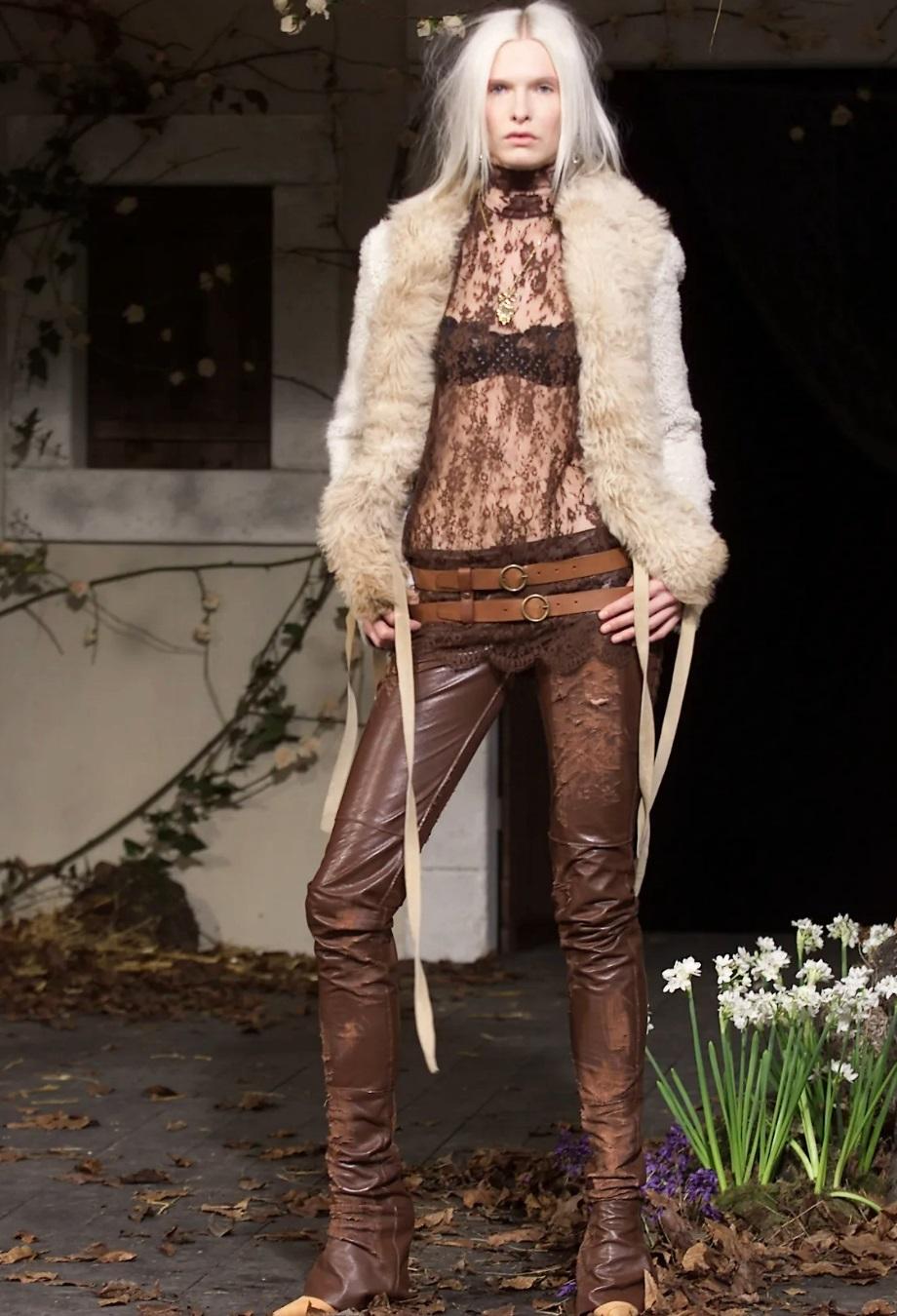 Gray Dolce & Gabbana Runway FW 2001 Seen On Britney Spears Lace Tunic Top Archival For Sale