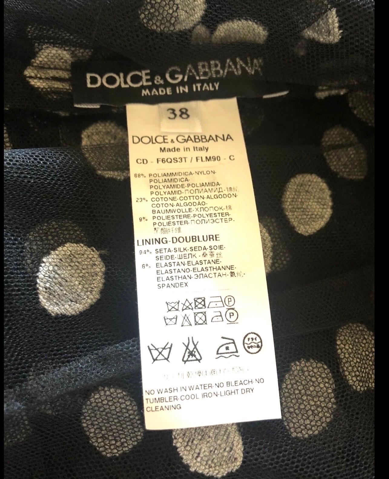 DOLCE & GABBANA Vestito midi in tulle ricamato a pois per la sfilata P/E 2015 in vendita 3
