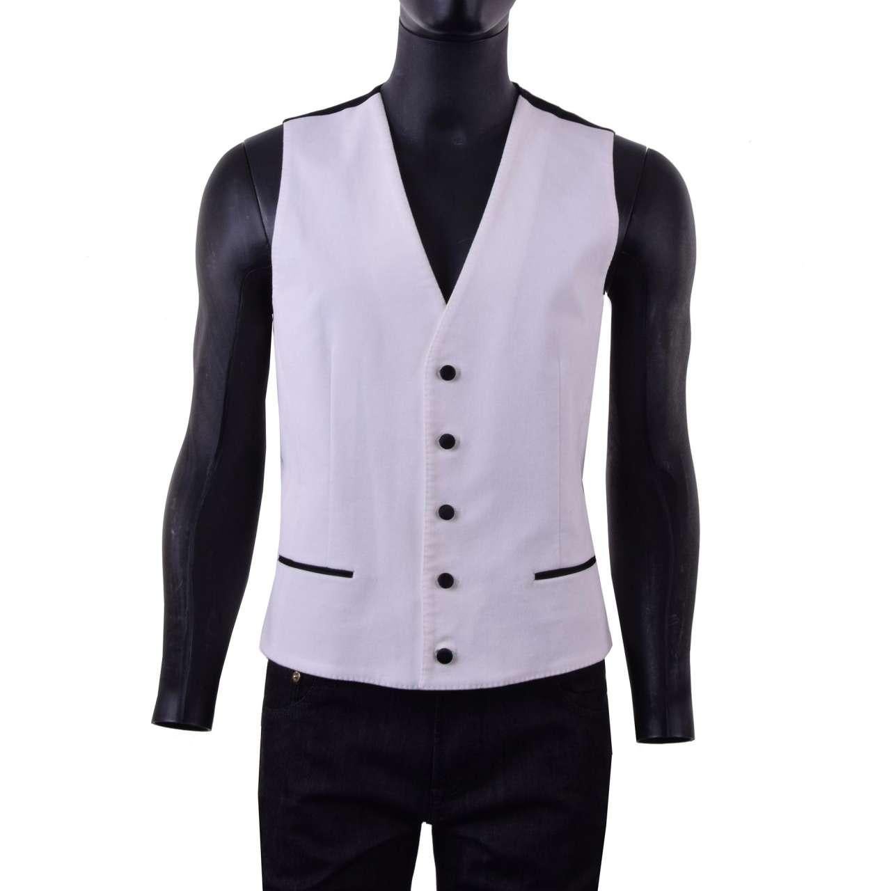 Men's Dolce & Gabbana - RUNWAY Velour Blazer with Vest White 44 For Sale